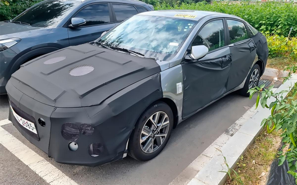 Новый Hyundai Solaris сфотографировали на тестах
Новый Hyundai Solaris сфотографировали на тестах