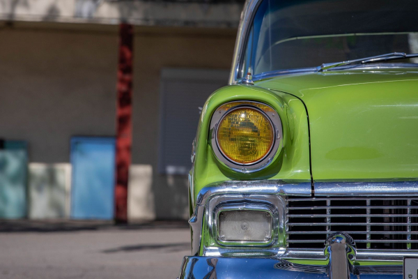 Шесть цилиндров, два цвета и ноль масляных фильтров: опыт владения Chevrolet Bel Air 1956 года Шесть цилиндров, два цвета и ноль масляных фильтров: опыт владения Chevrolet Bel Air 1956 года