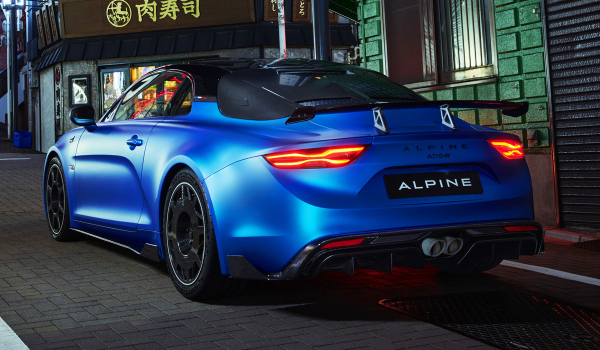 Новый Alpine A110 R: самый экстремальный в гамме