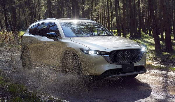 Обновлен трехрядный кроссовер Mazda CX-8