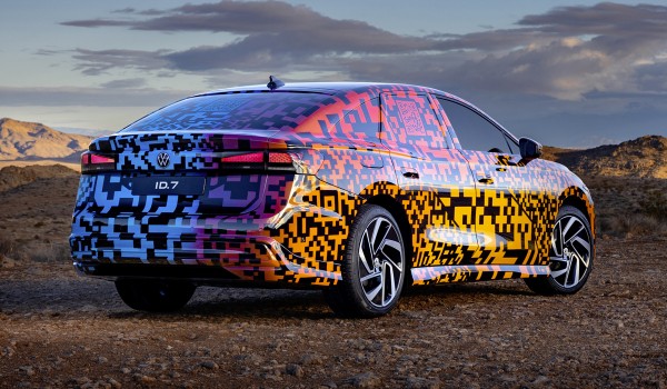 Большой седан Volkswagen ID.7: пока в камуфляже Большой седан Volkswagen ID.7: пока в камуфляже