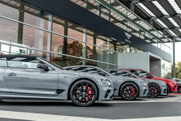 Дайджест дня: статистика роскоши, Hyundai с разворотом на месте и другие события индустрии