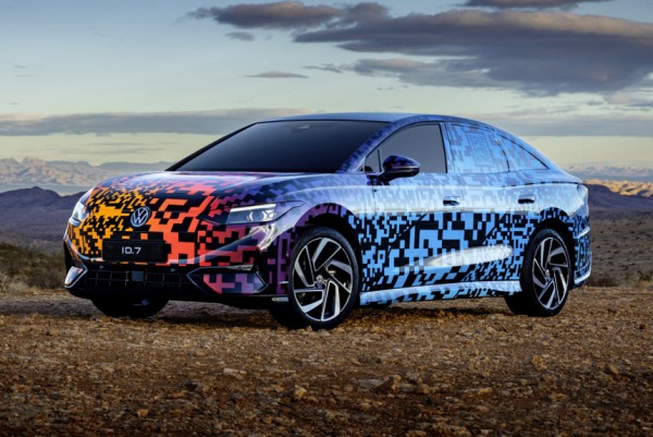 Большой седан Volkswagen ID.7: пока в камуфляже Большой седан Volkswagen ID.7: пока в камуфляже