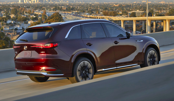 Представлен трехрядный кроссовер Mazda CX-90
