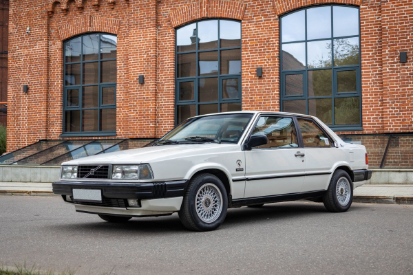 Из шоу-кара – в сток: опыт владения Volvo 780 Bertone 1989 года Из шоу-кара – в сток: опыт владения Volvo 780 Bertone 1989 года