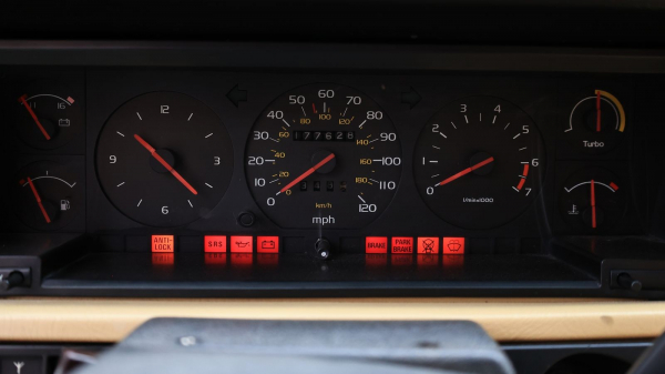 Из шоу-кара – в сток: опыт владения Volvo 780 Bertone 1989 года Из шоу-кара – в сток: опыт владения Volvo 780 Bertone 1989 года