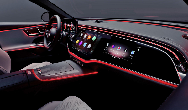 Новый Mercedes E-класса готов к дебюту: показан интерьер