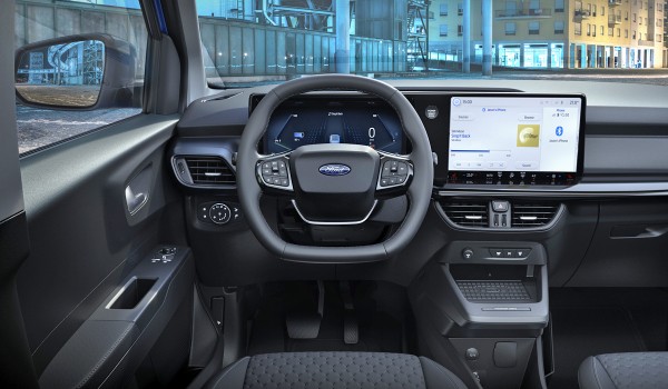 Новый Ford Transit Courier и перестановки в гамме «каблучков» Новый Ford Transit Courier и перестановки в гамме «каблучков»