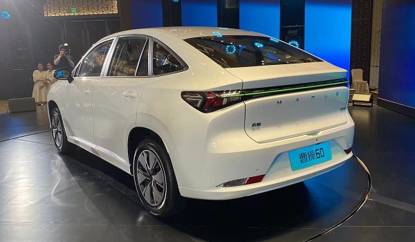 Холдинг Geely показал лифтбек Maple Caocao 60 Холдинг Geely показал лифтбек Maple Caocao 60