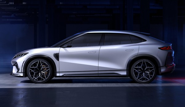 BYD в Шанхае: серийная Denza N7 и две перспективные модели BYD в Шанхае: серийная Denza N7 и две перспективные модели
