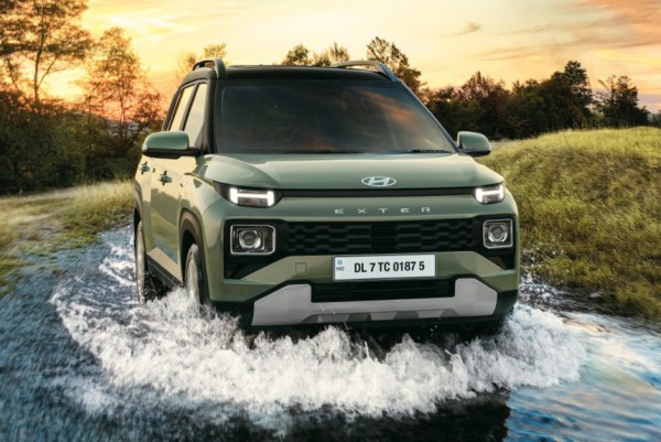 Показан маленький паркетник Hyundai Exter