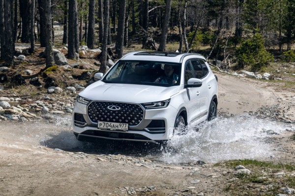 Гибридный дальнобойщик: первый тест Chery Tiggo 8 Pro e+ Гибридный дальнобойщик: первый тест Chery Tiggo 8 Pro e+