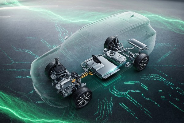 Гибридный дальнобойщик: первый тест Chery Tiggo 8 Pro e+ Гибридный дальнобойщик: первый тест Chery Tiggo 8 Pro e+