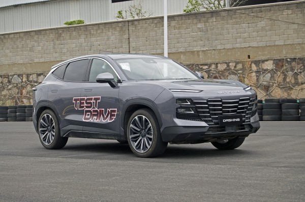 Знакомый сюжет в новом переплёте: экспресс-тест Jetour Dashing Знакомый сюжет в новом переплёте: экспресс-тест Jetour Dashing