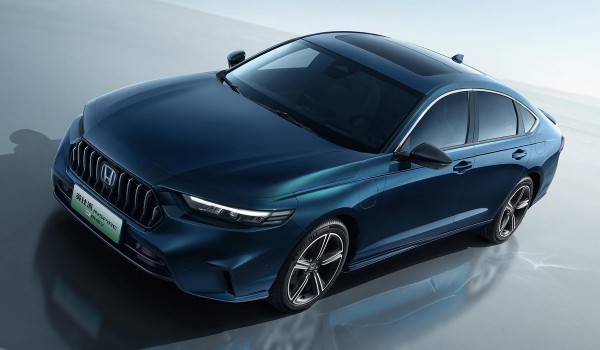 Седан Honda Inspire дебютировал с новой гибридной системой