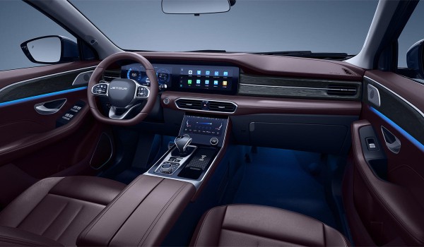 Кроссовер Jetour X90 Plus стал первой моделью бренда в России Кроссовер Jetour X90 Plus стал первой моделью бренда в России