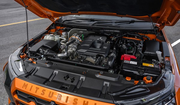 Представлен пикап Mitsubishi L200 шестого поколения Представлен пикап Mitsubishi L200 шестого поколения
