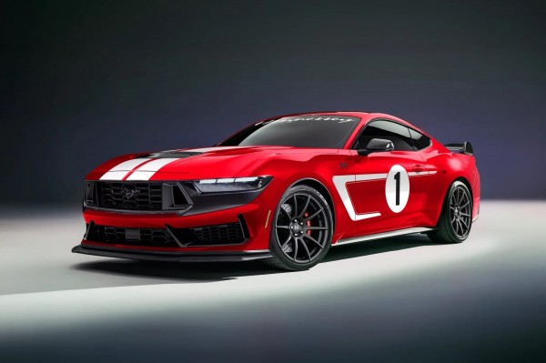 Первая &laquo;мясорубка&raquo; на новом Мустанге: анонсирован Hennessey H850 Mustang Dark Horse