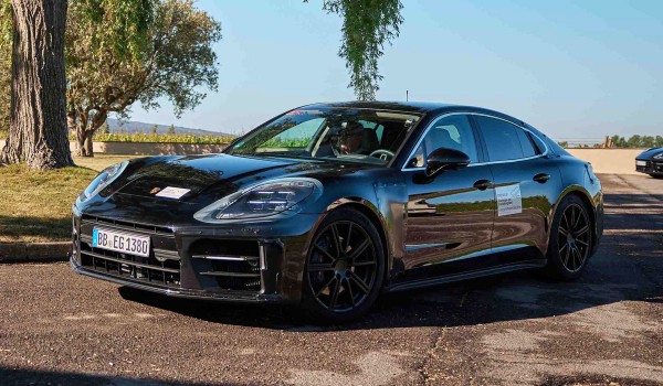 Porsche Panamera нового поколения: ждем в ноябре Porsche Panamera нового поколения: ждем в ноябре