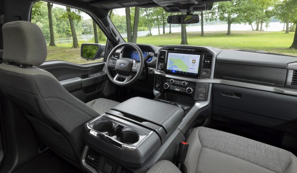 Рестайлинговый Ford F-150: налет ретро и меньше груза Рестайлинговый Ford F-150: налет ретро и меньше груза