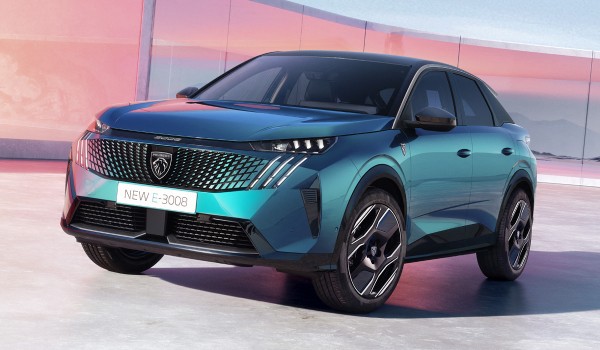 Премьера нового Peugeot 3008 — теперь с буквой E Премьера нового Peugeot 3008 — теперь с буквой E