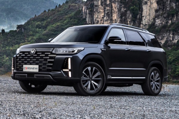 В России появился обновленный кроссовер Changan CS95 В России появился обновленный кроссовер Changan CS95