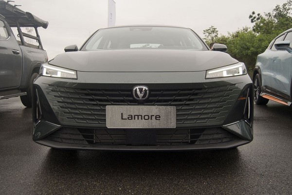 Мне б в Китай: экспресс-тест Changan Lamore Мне б в Китай: экспресс-тест Changan Lamore