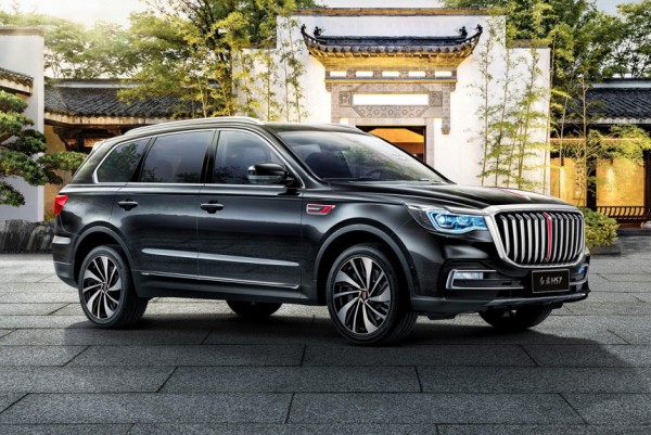 Кроссоверы Hongqi HS7 и минивэны HQ9 прибыли в Россию Кроссоверы Hongqi HS7 и минивэны HQ9 прибыли в Россию