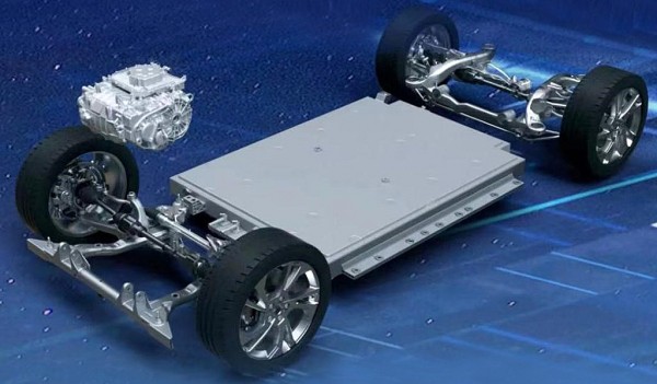 Седан e&pi; 007 открыл новый суббренд корпорации Dongfeng