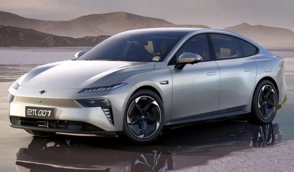 Седан e&pi; 007 открыл новый суббренд корпорации Dongfeng