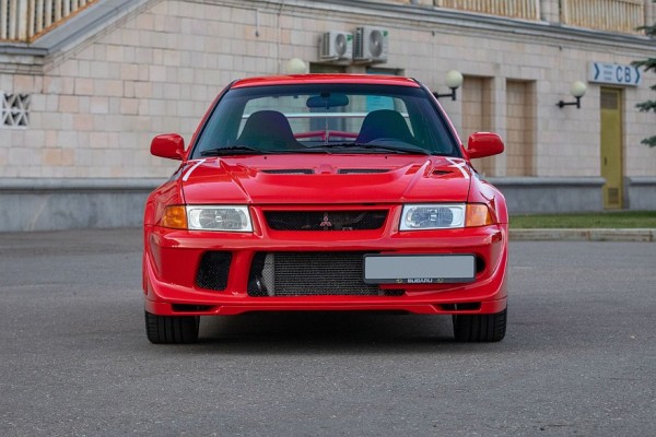 Живой кубок для Мякинена: опыт владения Mitsubishi Lancer Evolution VI Tommi M&auml;kinen Edition