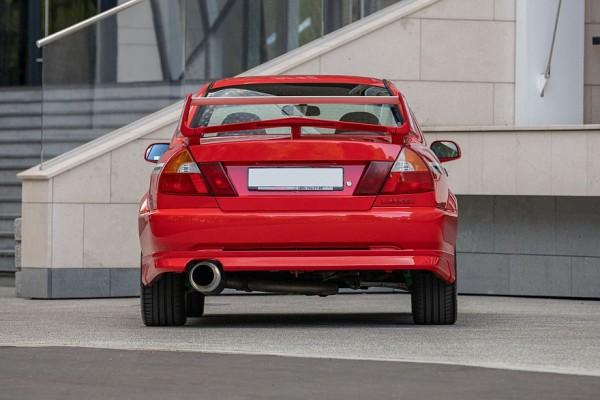 Живой кубок для Мякинена: опыт владения Mitsubishi Lancer Evolution VI Tommi M&auml;kinen Edition