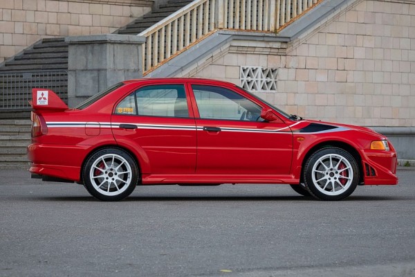 Живой кубок для Мякинена: опыт владения Mitsubishi Lancer Evolution VI Tommi M&auml;kinen Edition