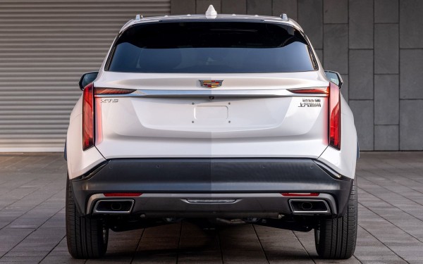 В Китае рассекречен новый кроссовер Cadillac XT5 В Китае рассекречен новый кроссовер Cadillac XT5