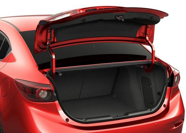 Mazda 3 &mdash; источник эмоций