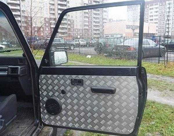 Тюнинг салона УАЗ «Буханка» для охоты или рыбалки Тюнинг салона УАЗ «Буханка» для охоты или рыбалки