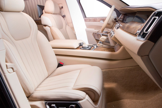 VIP-седан Aurus Senat S600 VIP-седан Aurus Senat S600
