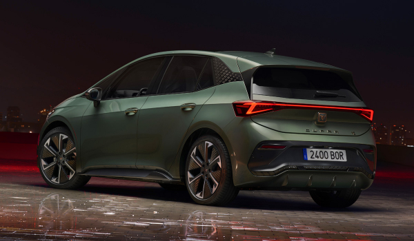 Представлен драйверский электромобиль Cupra Born VZ Представлен драйверский электромобиль Cupra Born VZ
