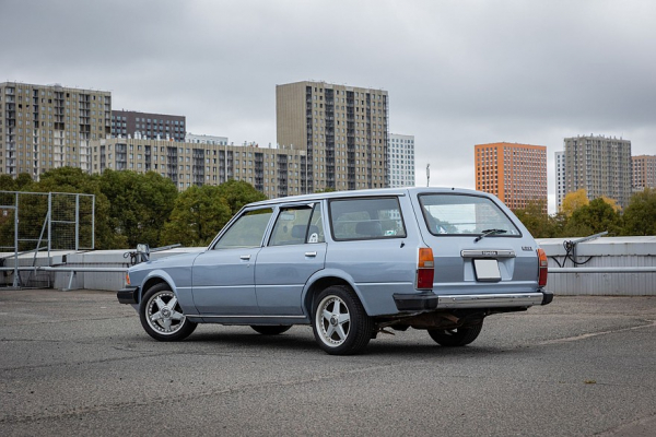 Рожденный ползать, но устремленный в небо: опыт владения Toyota Mark II (X60) 1983 года Рожденный ползать, но устремленный в небо: опыт владения Toyota Mark II (X60) 1983 года