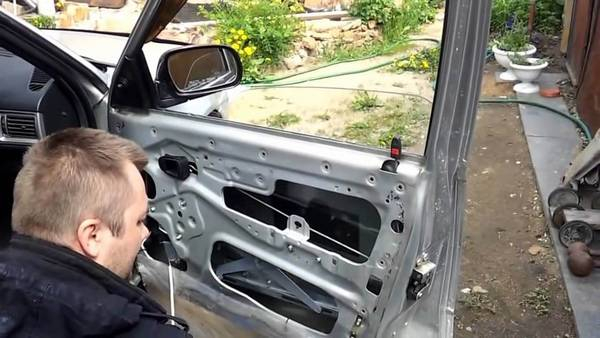 Ставим электростеклоподъемники на автомобили ВАЗ Ставим электростеклоподъемники на автомобили ВАЗ