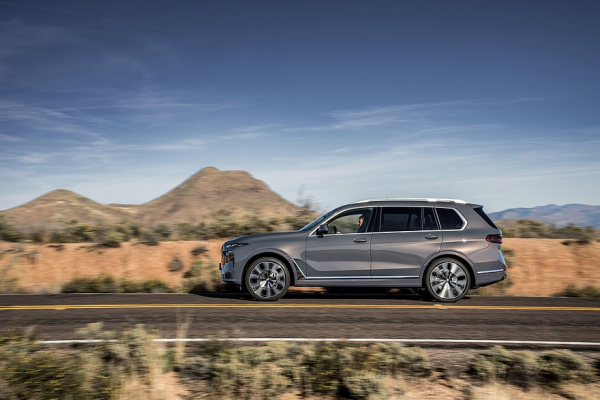 BMW X7 или Lixiang L9: что и как выгоднее купить и обслуживать BMW X7 или Lixiang L9: что и как выгоднее купить и обслуживать