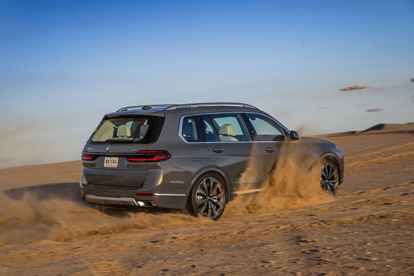 BMW X7 или Lixiang L9: что и как выгоднее купить и обслуживать BMW X7 или Lixiang L9: что и как выгоднее купить и обслуживать