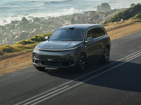 BMW X7 или Lixiang L9: что и как выгоднее купить и обслуживать BMW X7 или Lixiang L9: что и как выгоднее купить и обслуживать