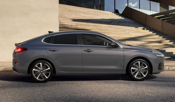 Семейство Hyundai i30: обновление и сокращение Семейство Hyundai i30: обновление и сокращение