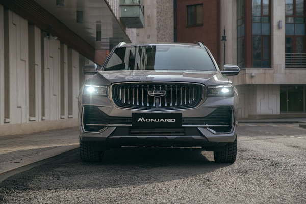 Geely Monjaro или Hyundai Santa Fe: что и как выгоднее купить и обслуживать Geely Monjaro или Hyundai Santa Fe: что и как выгоднее купить и обслуживать