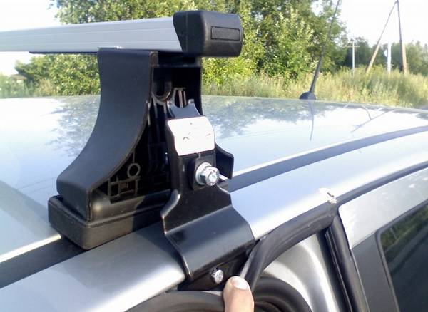 Инструкция по установке багажника на крышу автомобиля Инструкция по установке багажника на крышу автомобиля