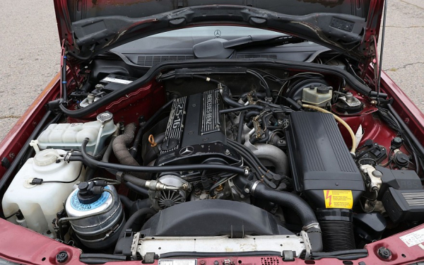 Спорт, британский мотор и активная подвеска: опыт владения Mercedes-Benz 190E 2.5-16 Cosworth Спорт, британский мотор и активная подвеска: опыт владения Mercedes-Benz 190E 2.5-16 Cosworth