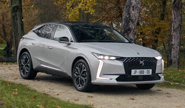 У моделей DS 3 и DS 4 появились гибридные версии У моделей DS 3 и DS 4 появились гибридные версии