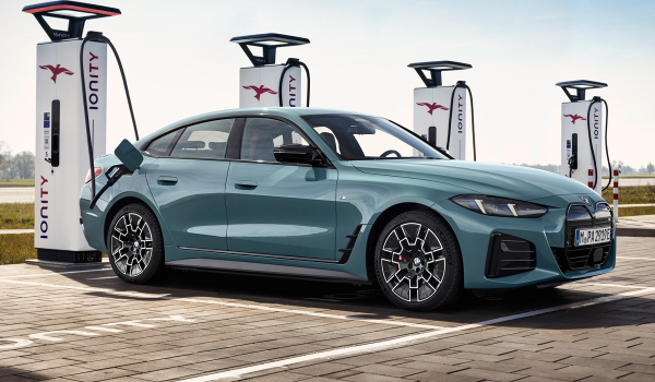 Семейство BMW четвертой серии обновлено в полном составе Семейство BMW четвертой серии обновлено в полном составе