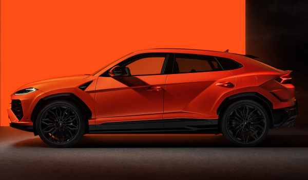 Суперкроссовер Lamborghini Urus стал подзаряжаемым гибридом Суперкроссовер Lamborghini Urus стал подзаряжаемым гибридом